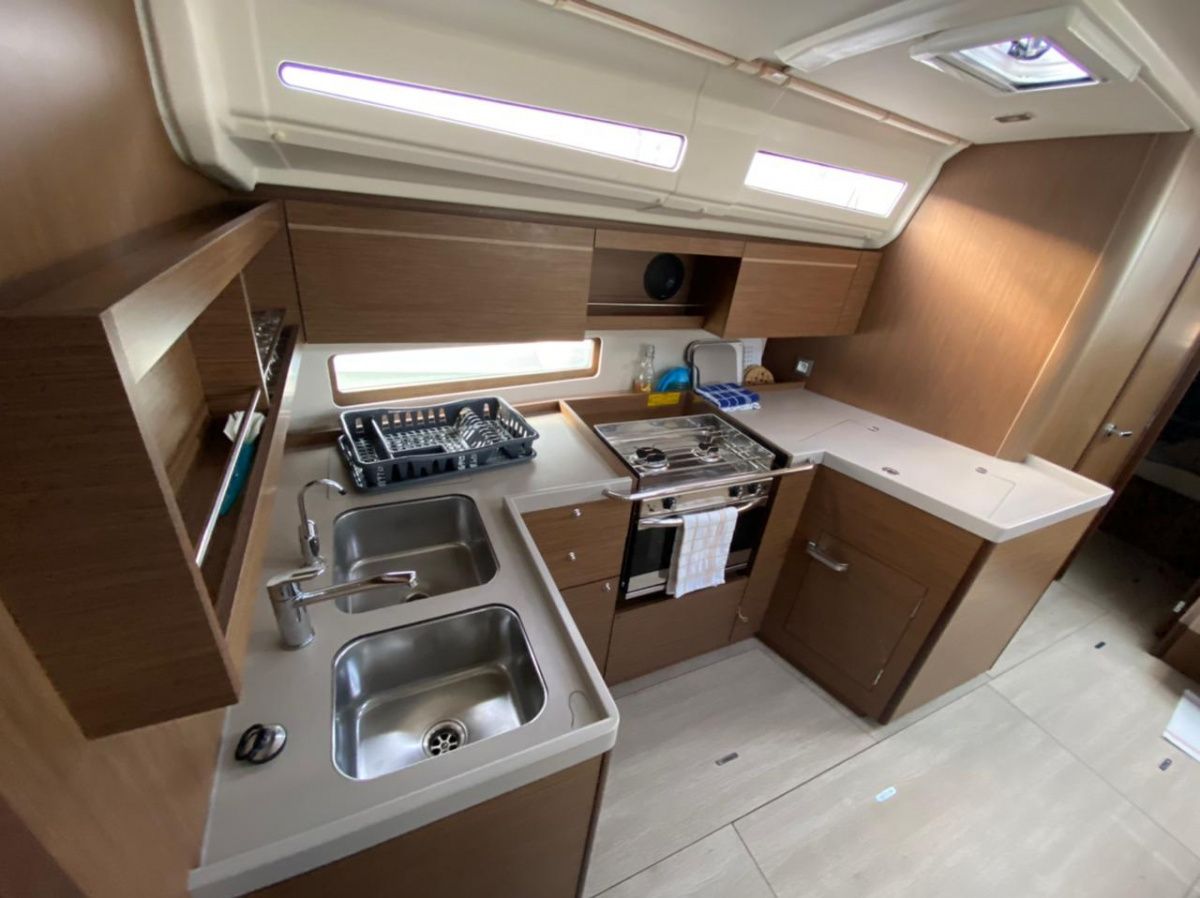 Beneteau Oceanis 40.1 | Five B