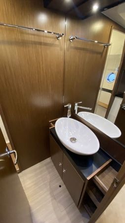 Bavaria Virtess 420 Fly | Caleni