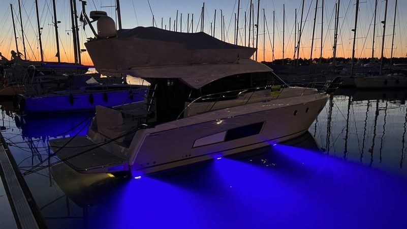 Bavaria Virtess 420 Fly | Caleni