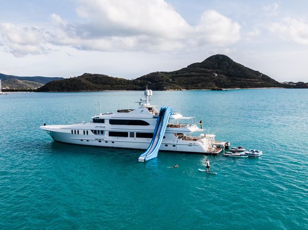 Ares Marine 43 | Just Enough