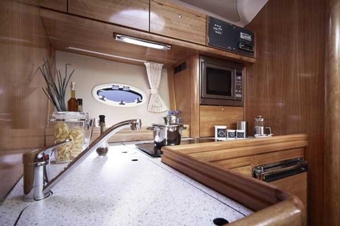 Bavaria Sport 37 | Ribelle