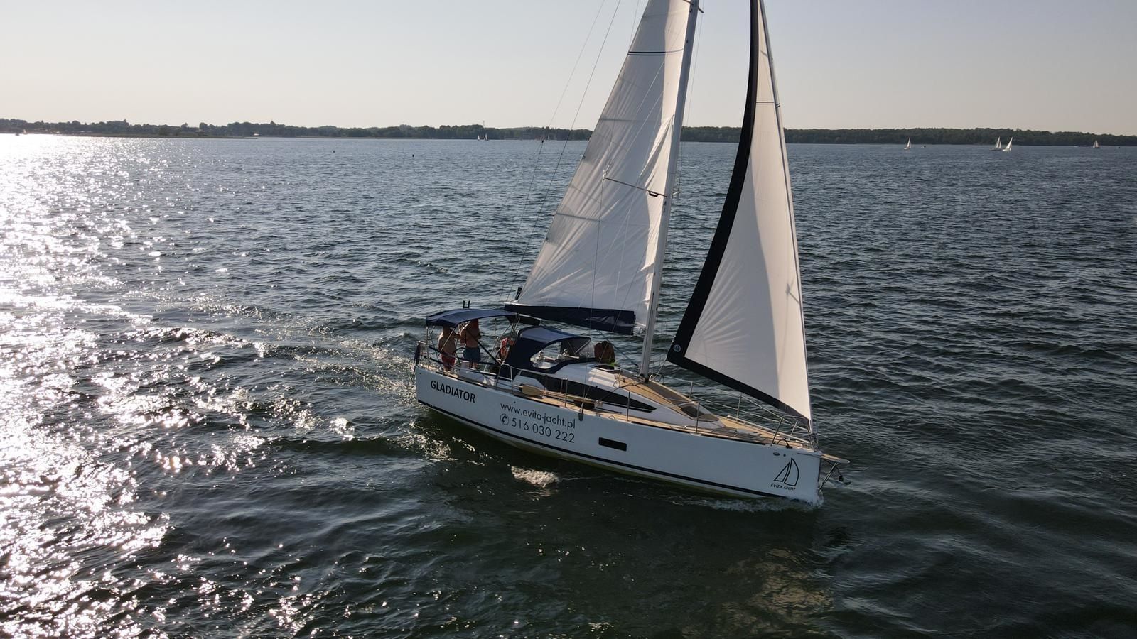 Vector 33.3 | Gladiator