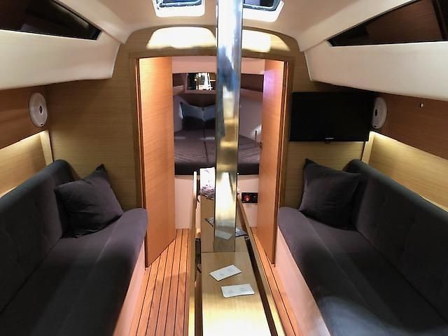 Vector 33.3 | Gladiator