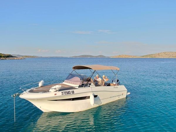 Atlantic Marine Suncruiser 690 | Franko