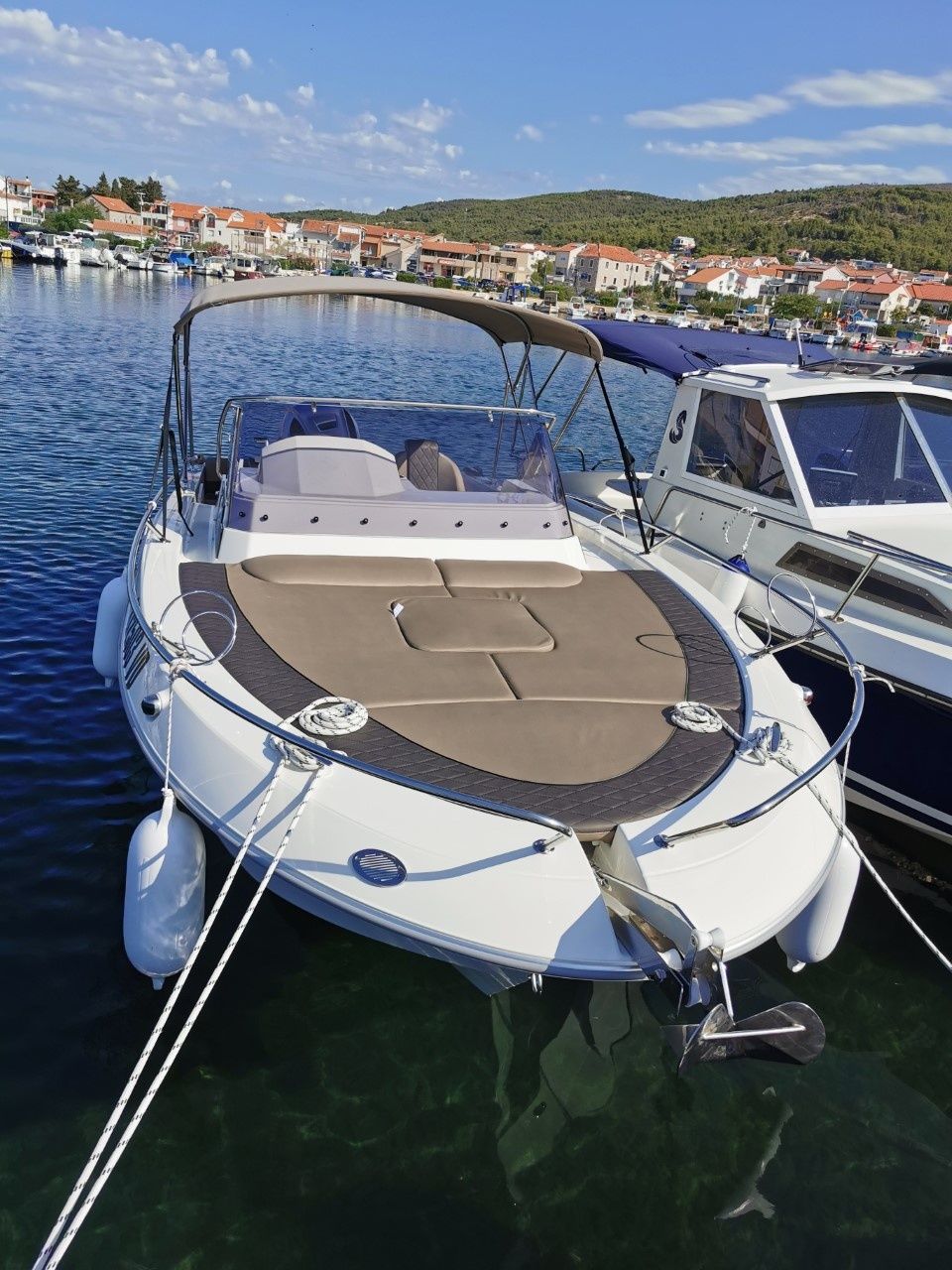 Atlantic Marine Suncruiser 690 | Franko