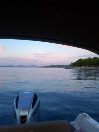 Atlantic Marine Suncruiser 690 | Franko