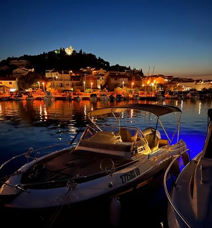 Atlantic Marine Suncruiser 690 | Franko