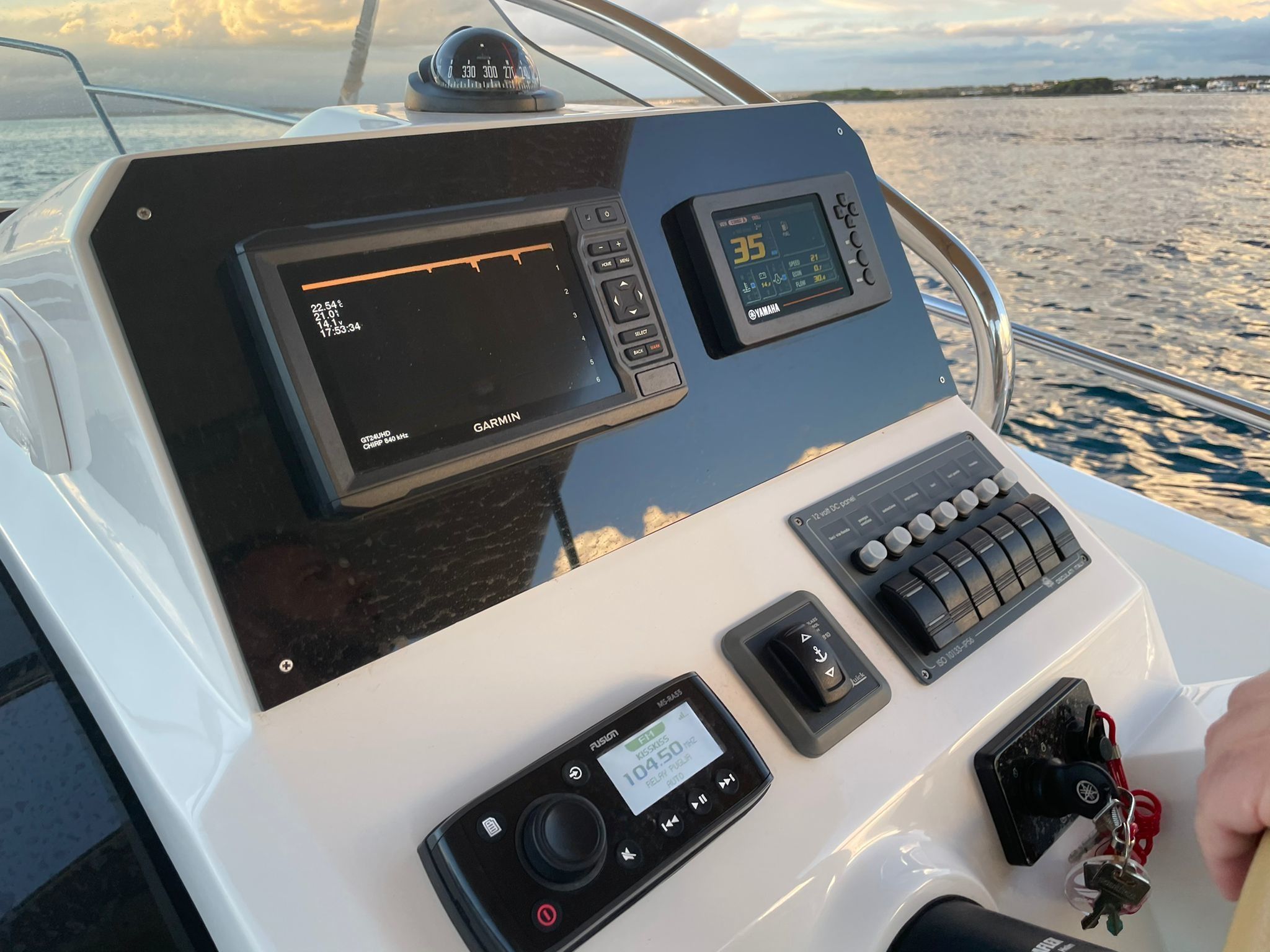 Idea Marine 70 | Xenya