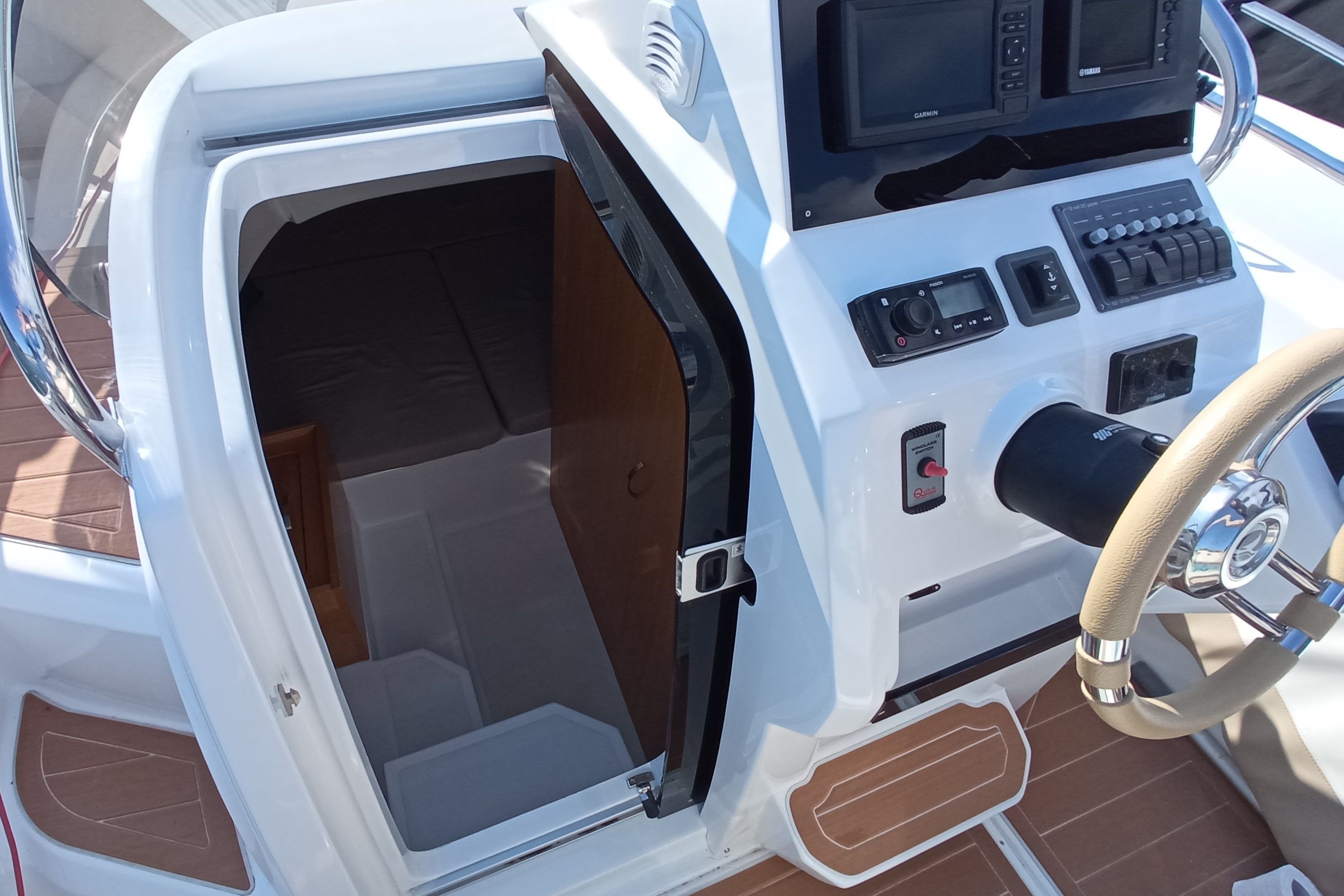 Idea Marine 70 | Xenya