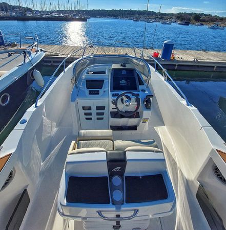 Karnic SL651 | Seaduction