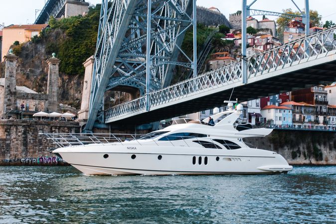 Azimut 62 Fly | Niska