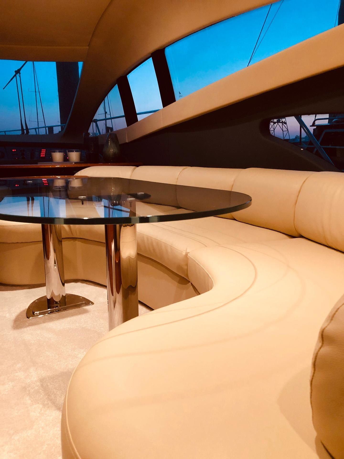 Azimut 62 Fly | Niska