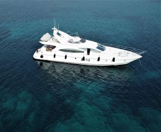 Azimut 68 | Blue Med