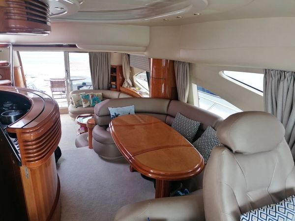 Azimut 68 | Blue Med