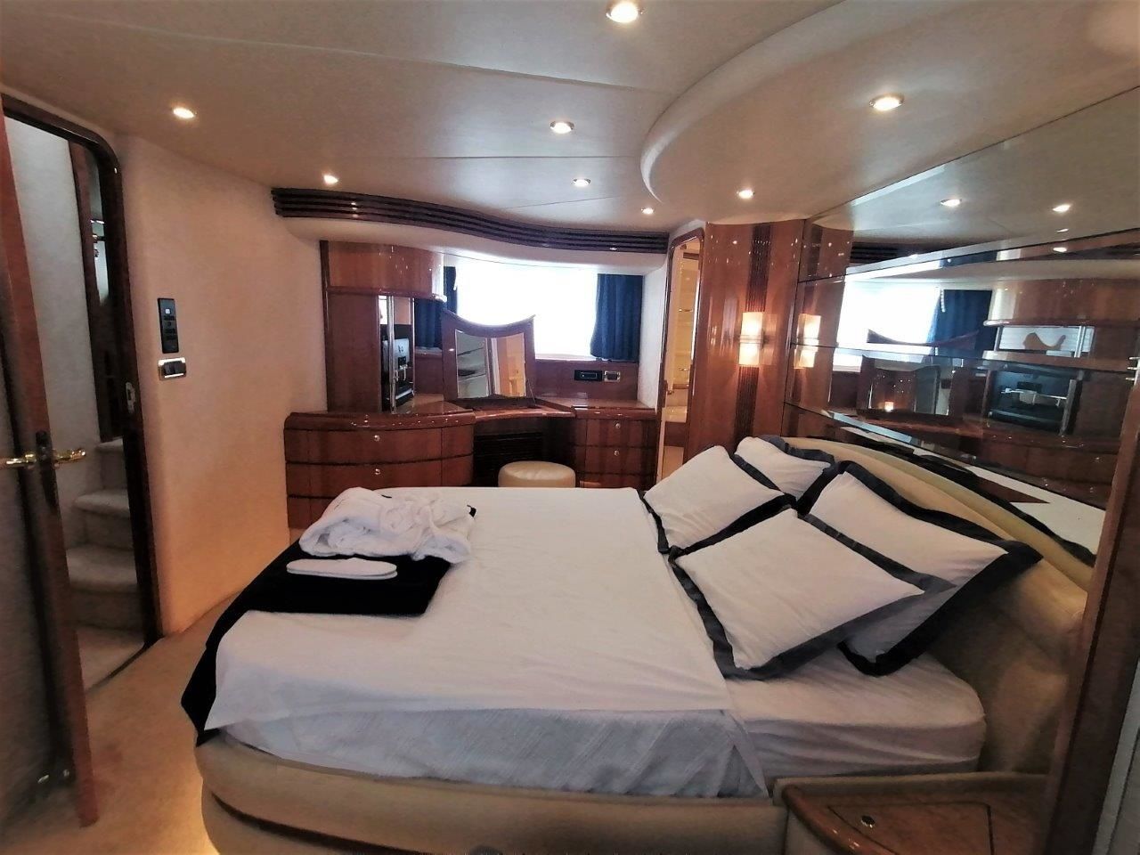 Azimut 68 | Blue Med