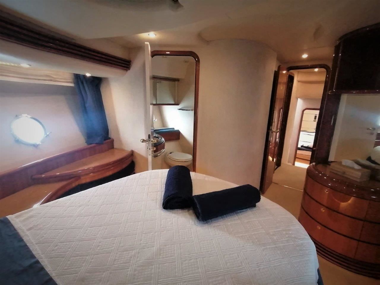 Azimut 68 | Blue Med