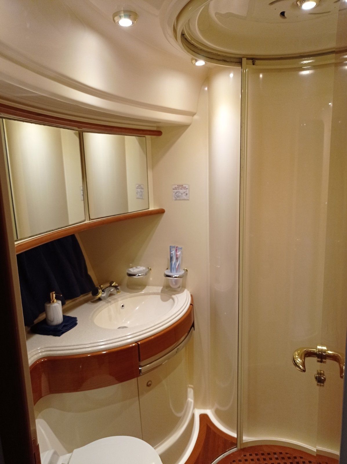 Azimut 68 | Blue Med