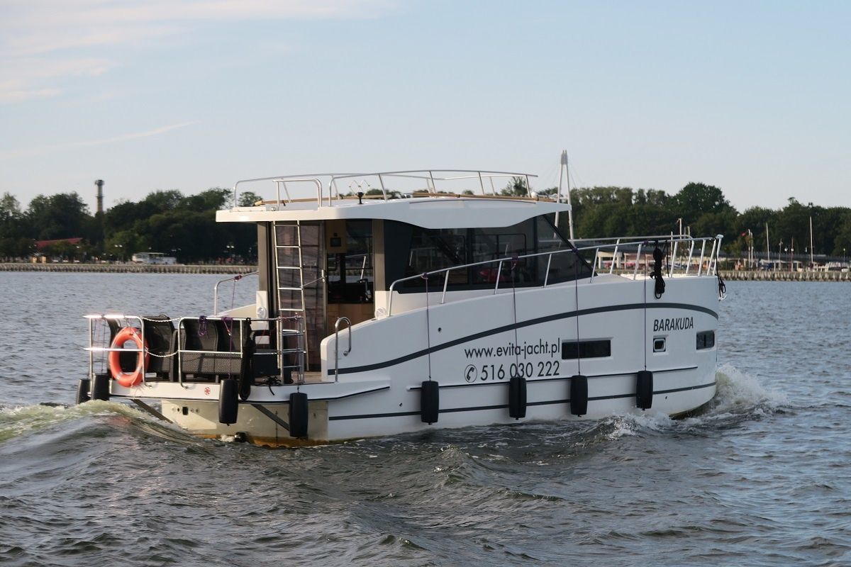 Cobra Yachts Futura 36 | Barakuda
