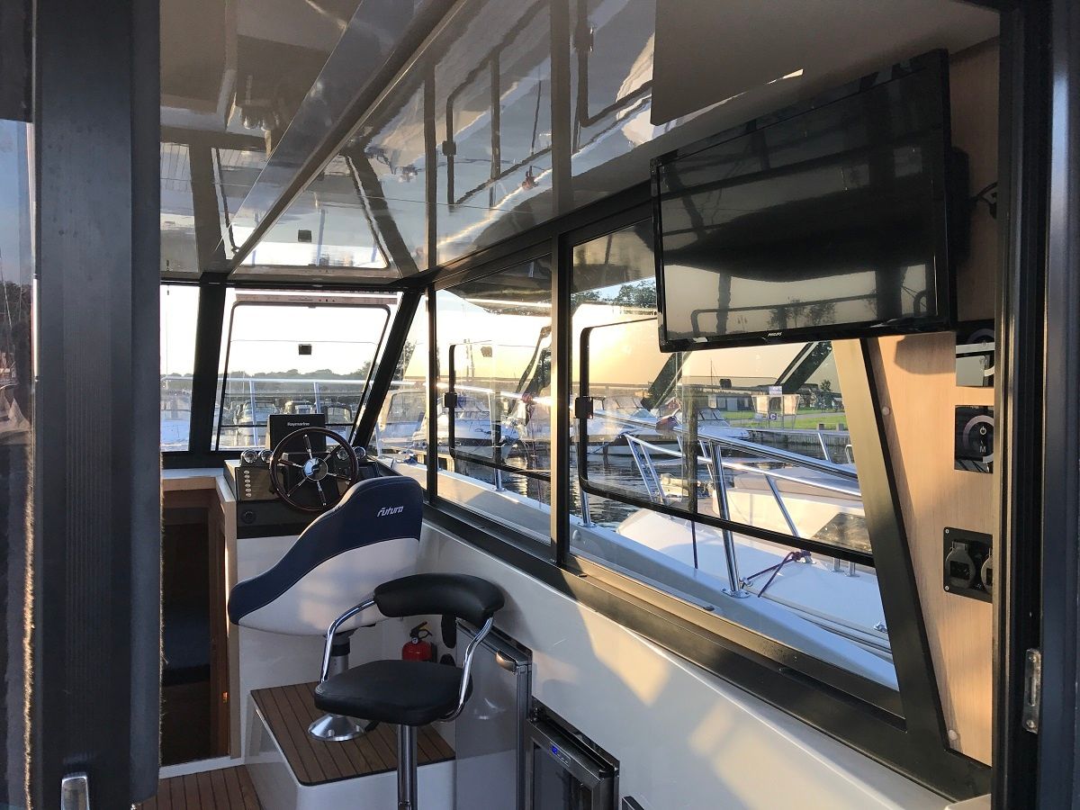 Cobra Yachts Futura 36 | Barakuda