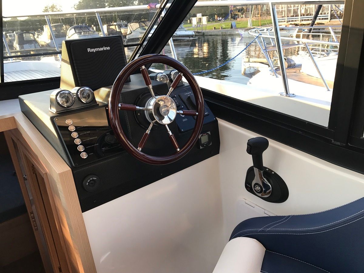 Cobra Yachts Futura 36 | Barakuda