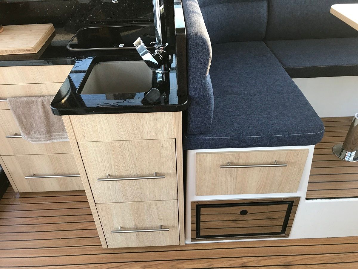 Cobra Yachts Futura 36 | Barakuda