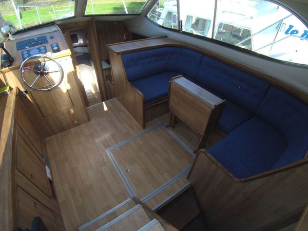 Le Boat Countess | Budget 8
