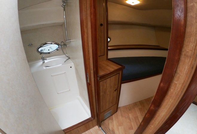 Le Boat Countess | Budget 8