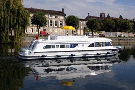 Le Boat Salsa B | CF Douelle 2