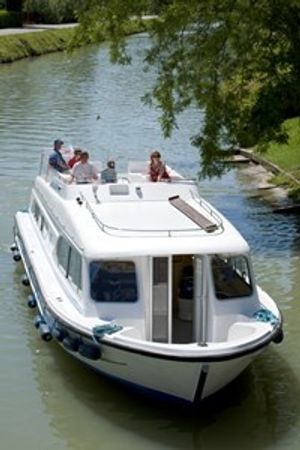 Le Boat Salsa B | CF Douelle 2