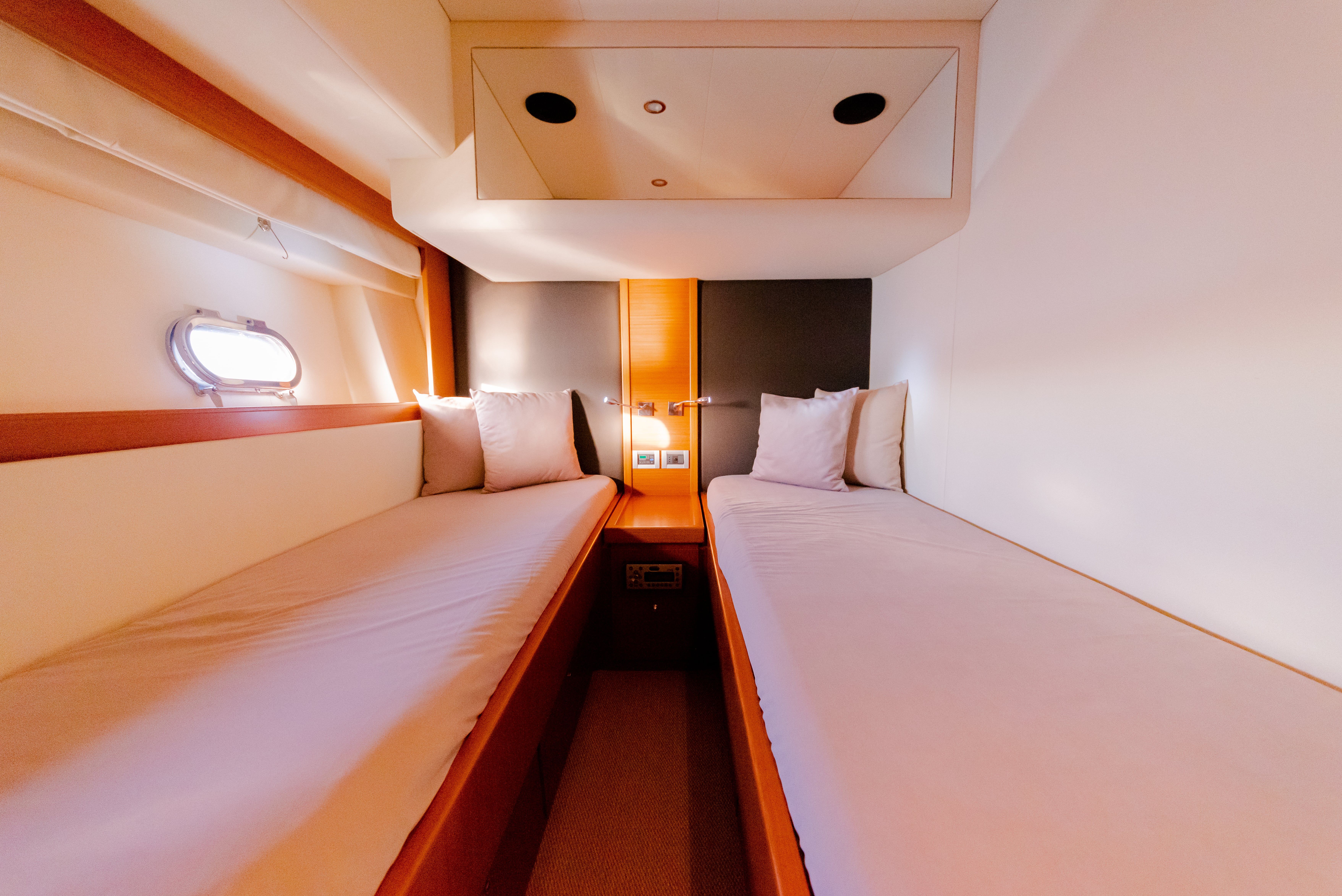 Ferretti 592 | Chill Out