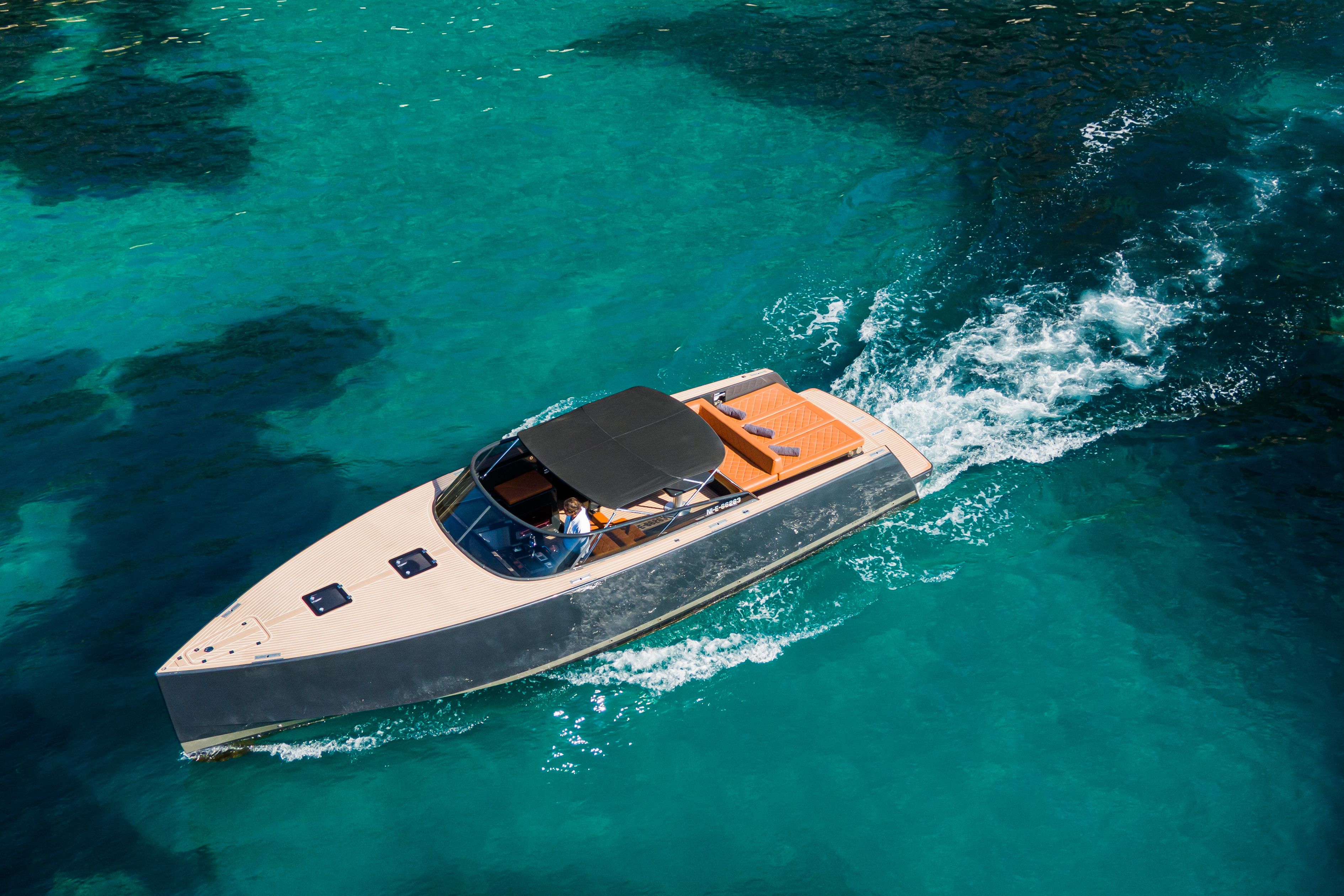 Van Dutch 40 | Nissa