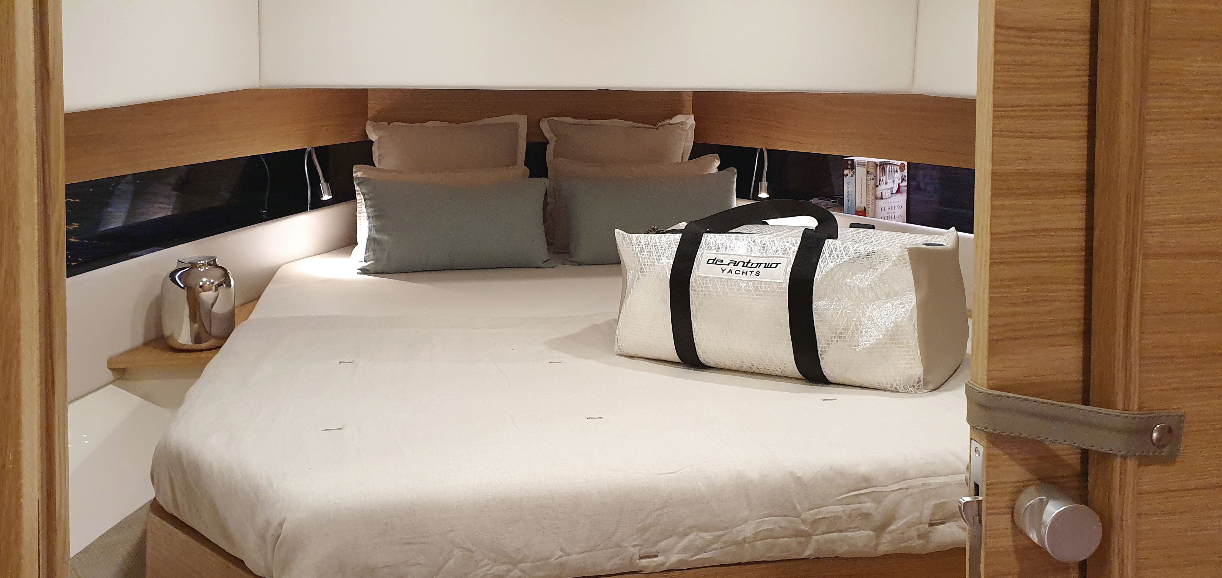 De Antonio D42 Open | TNR