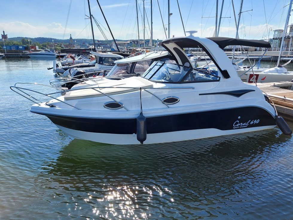 Coral 690 Sport Cruiser | Proboat