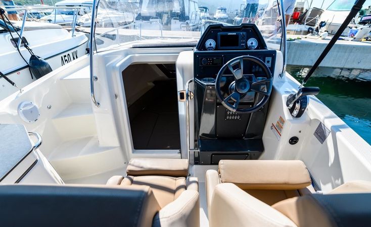 Quicksilver 755 Sun Deck | 22