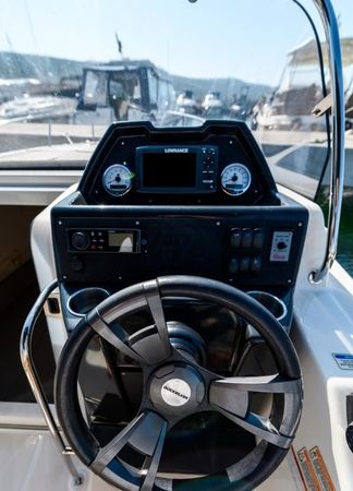 Quicksilver 755 Sun Deck | 22