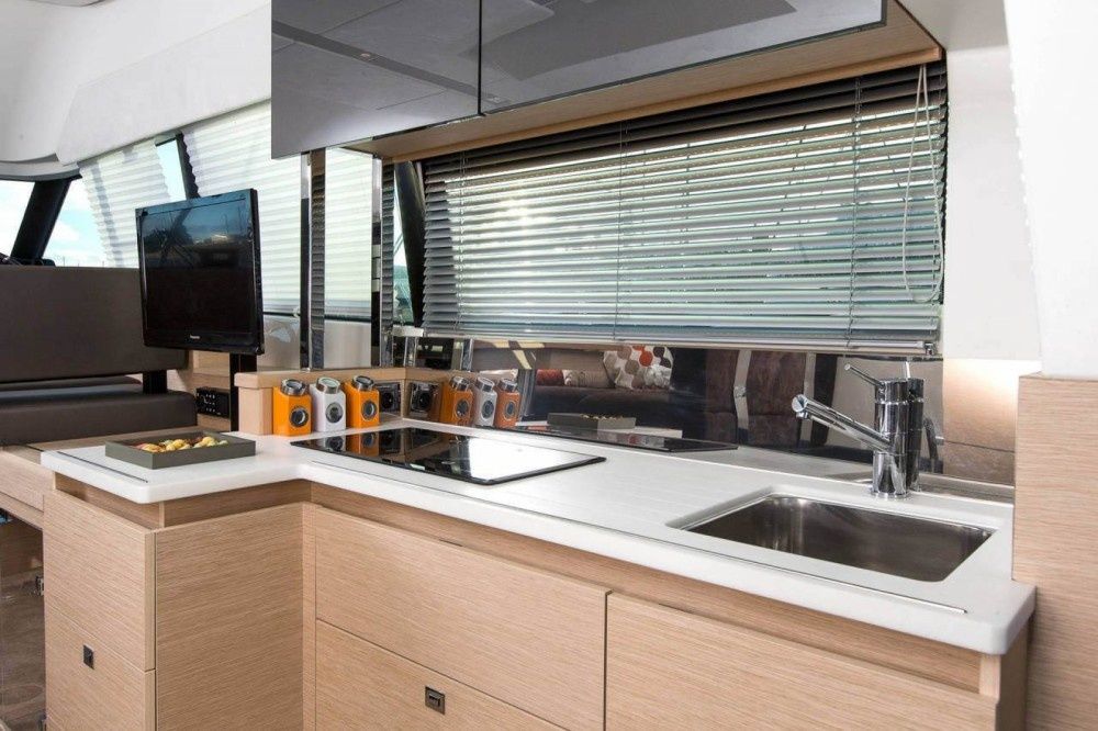 Jeanneau Prestige 420 | First Two