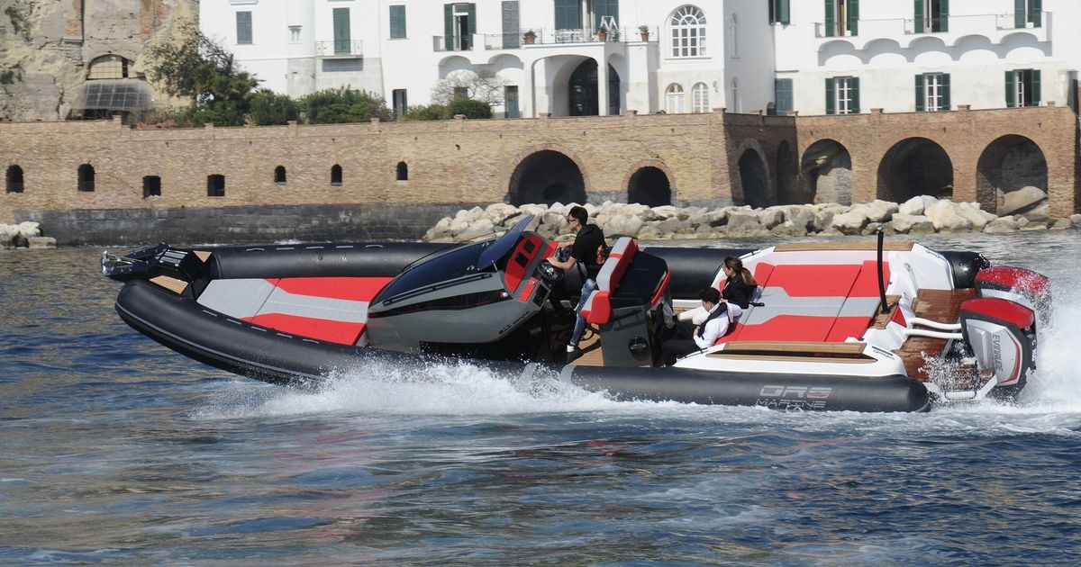 Motorboat Oromarine Maxirib Sport 9 15 for rent - Italy | Boataround