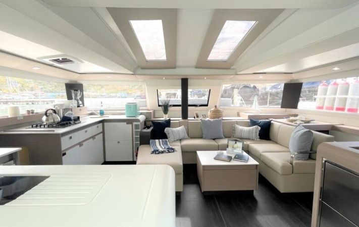 Fountaine Pajot Elba 45 | Debriefed