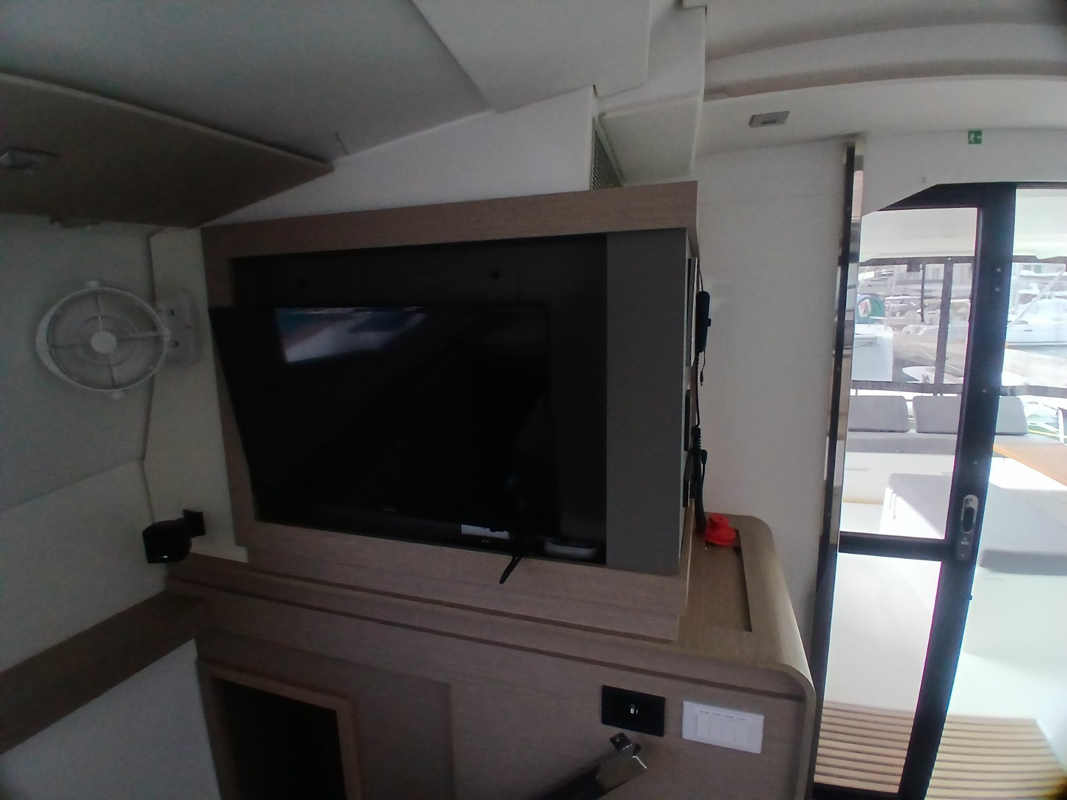 Fountaine Pajot Tanna 47 | Ithaka