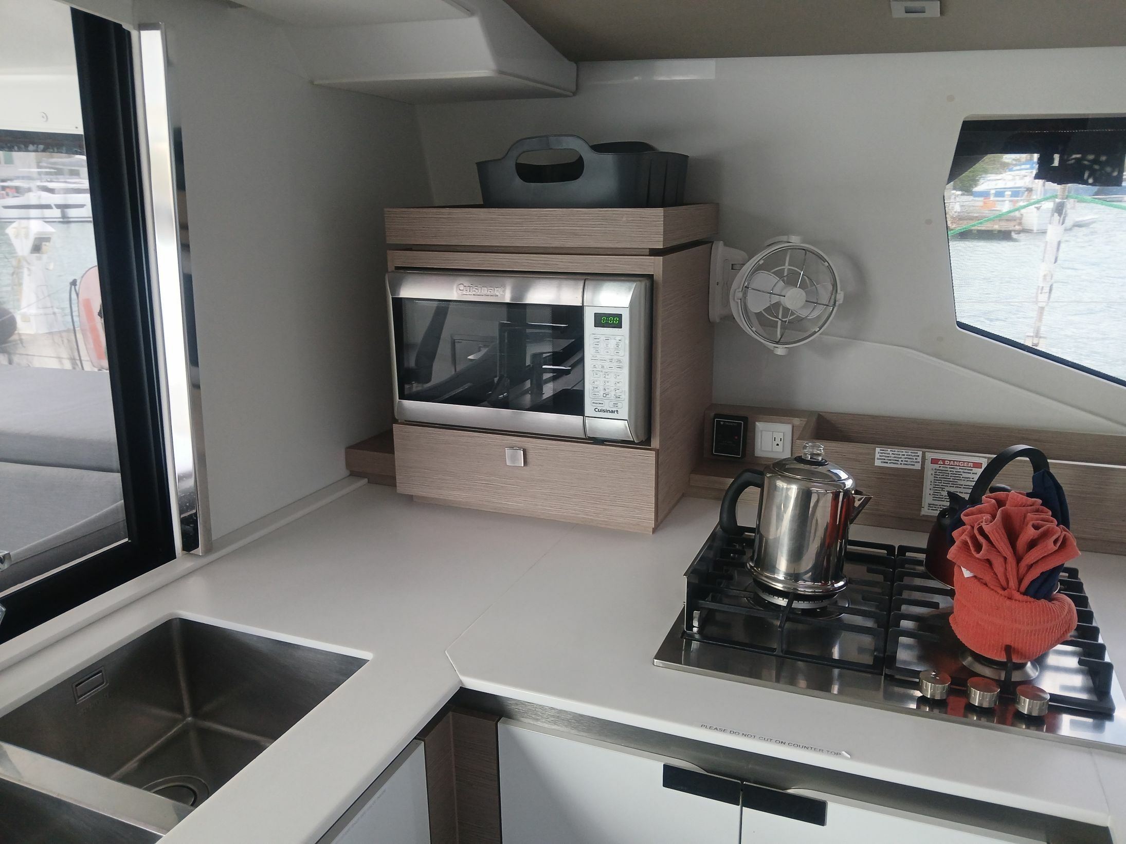 Fountaine Pajot Tanna 47 | Ithaka