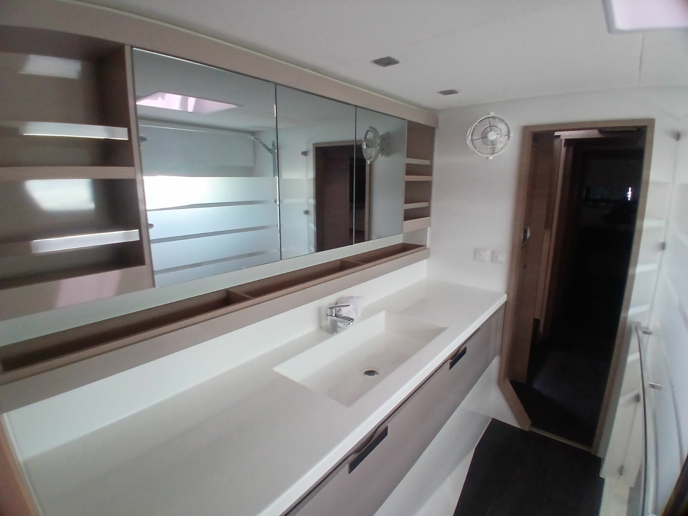 Fountaine Pajot Tanna 47 | Ithaka