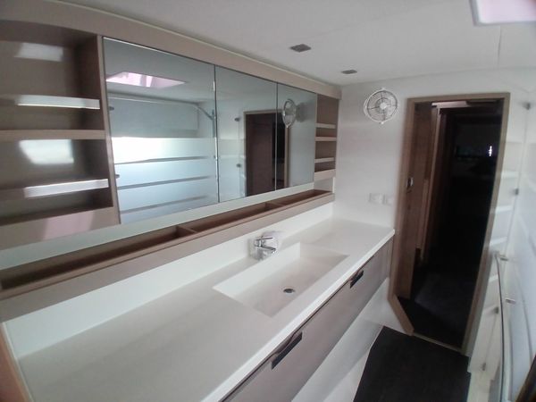 Fountaine Pajot Tanna 47 | Ithaka