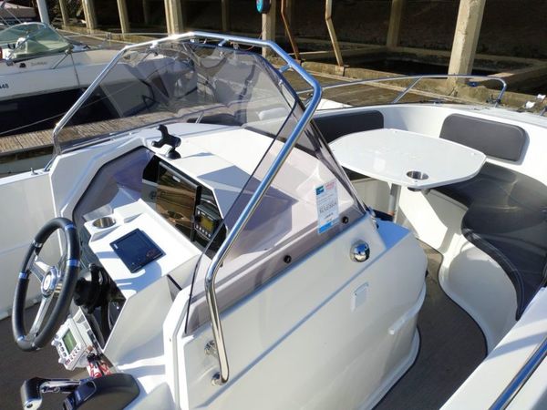 Pacific Craft 670 | White Pearl