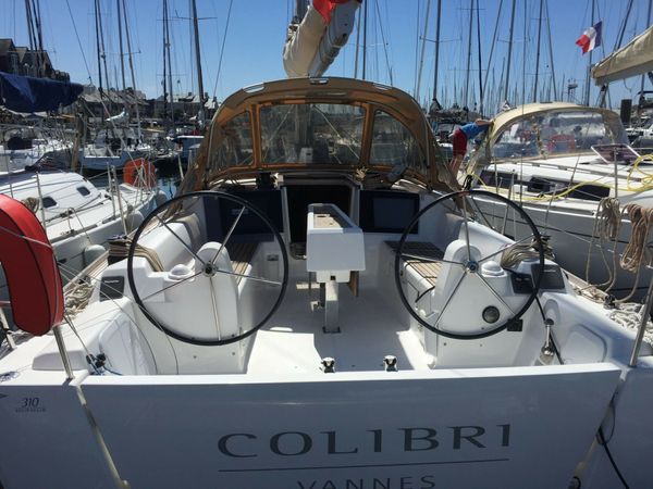 Dufour 310 | Colibri