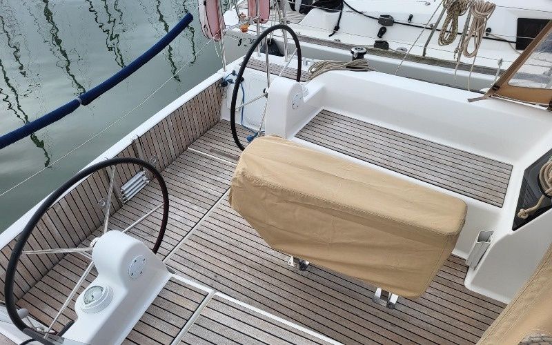 Dufour 310 | Colibri