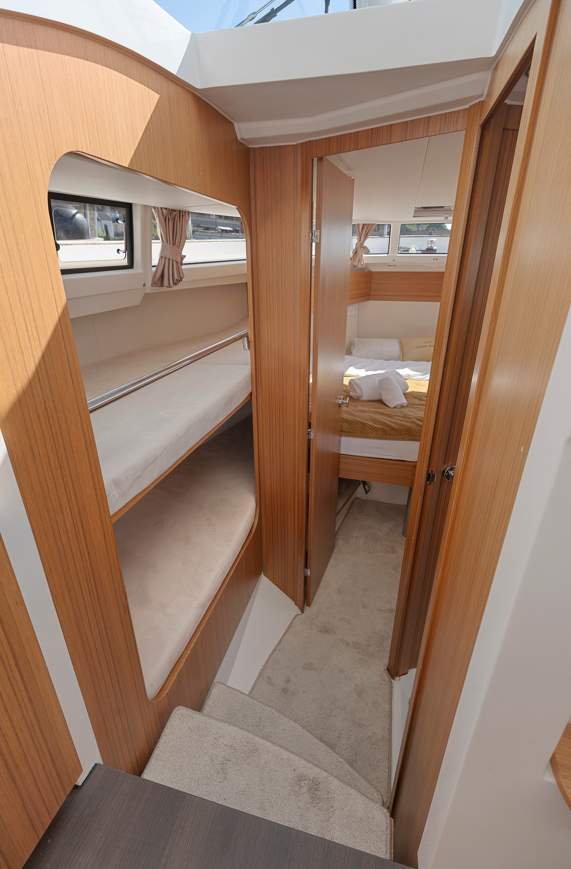 Greenline 33 | Kragero Electric yacht