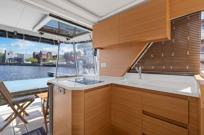 Greenline 39 | Skien Electric yacht
