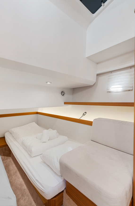 Greenline 39 | Skien Electric yacht