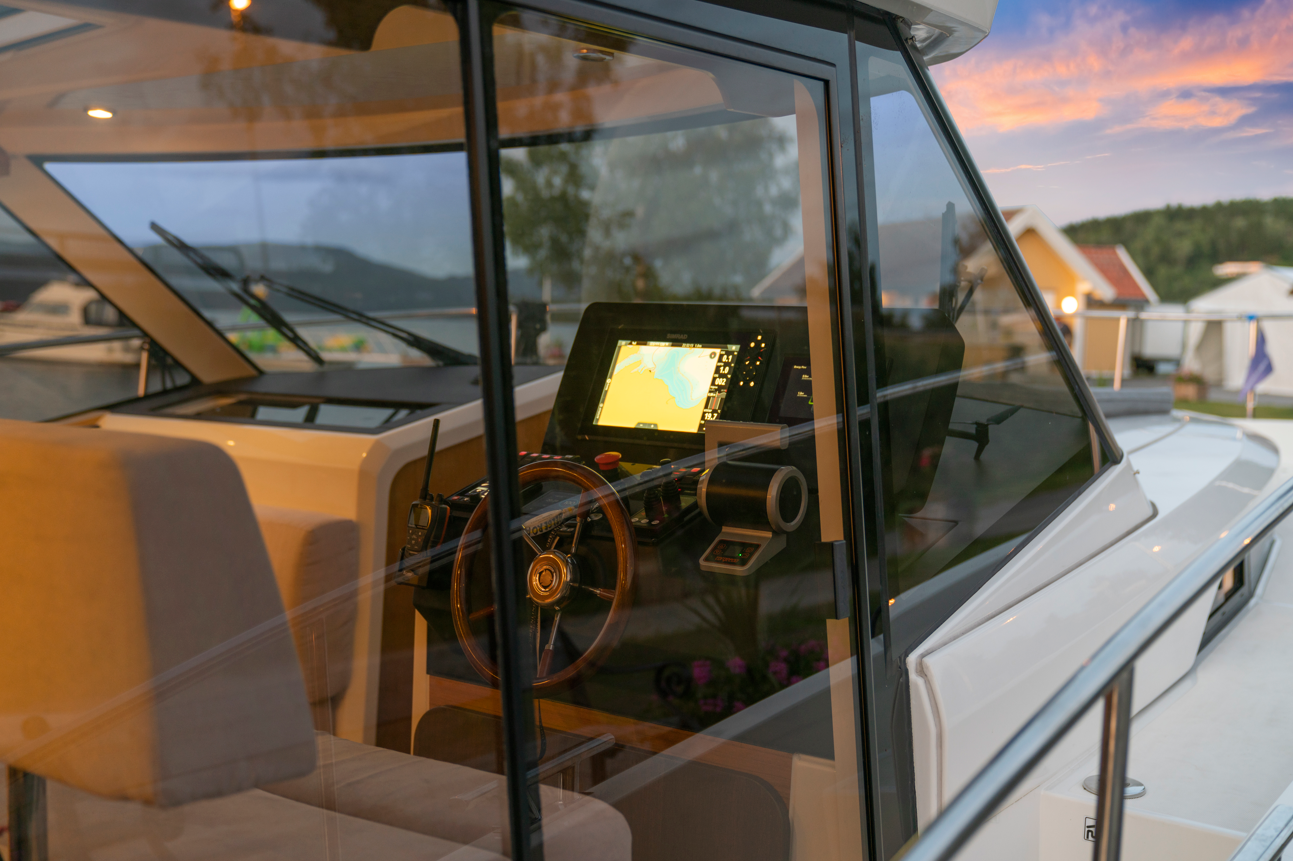 Greenline 39 | Skien Electric yacht