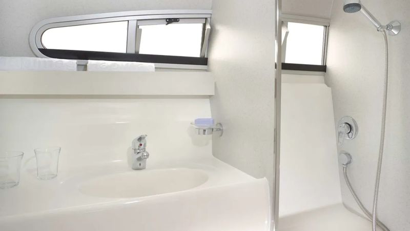 Europa 300 | Premium